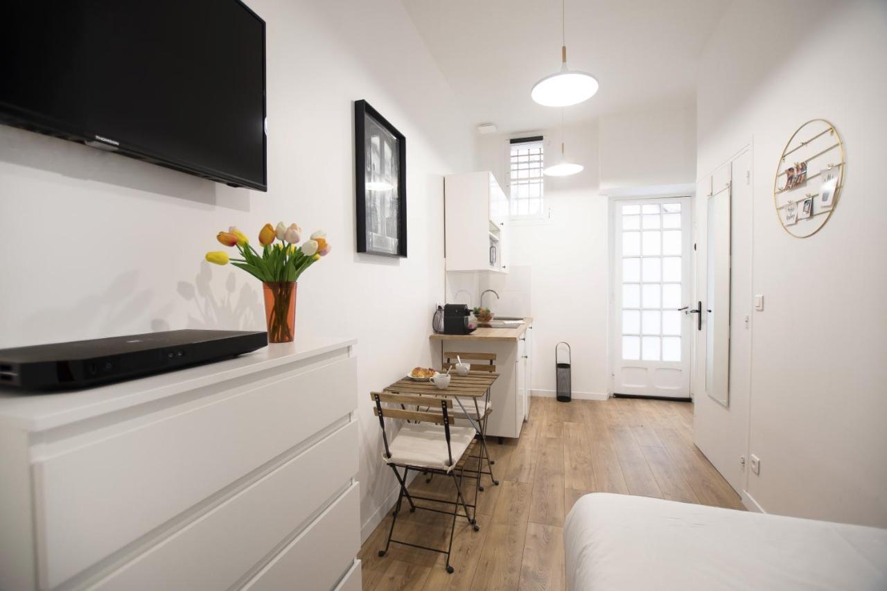 Great Studio Near The Eiffel Tower Paris Eksteriør billede