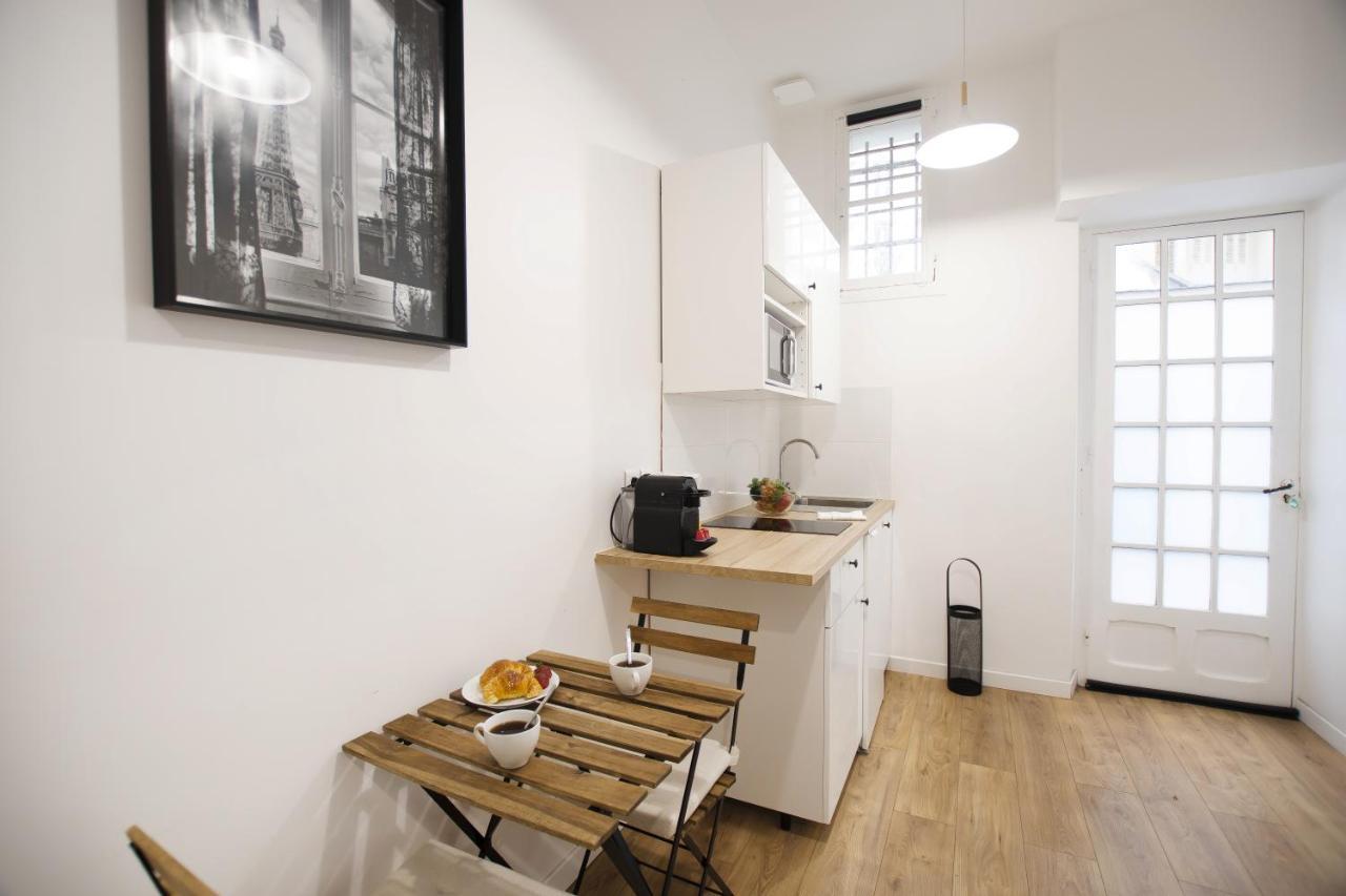 Great Studio Near The Eiffel Tower Paris Eksteriør billede
